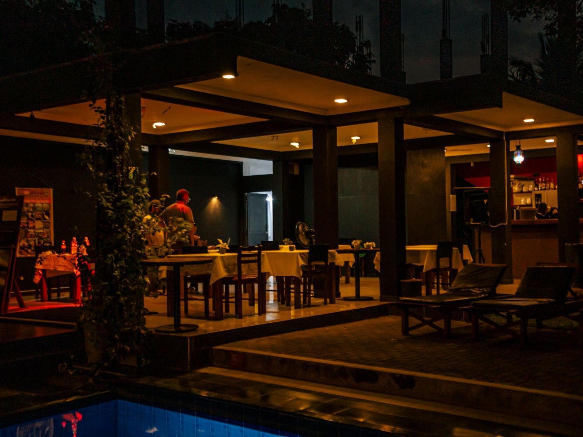 The Panorama Negombo Hotel Екстериор снимка