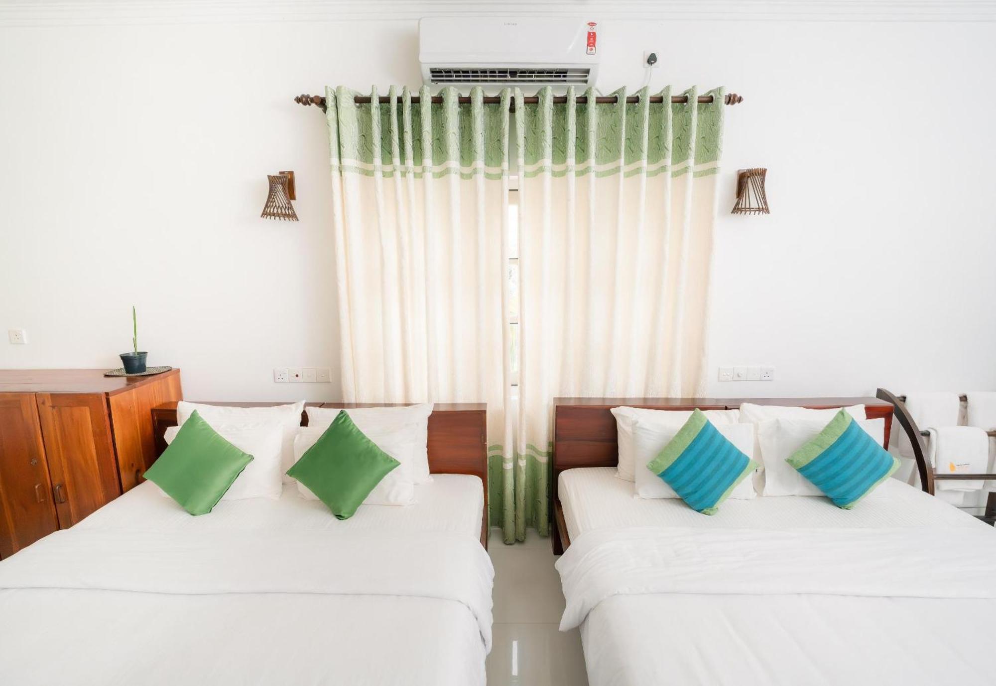 The Panorama Negombo Hotel Екстериор снимка